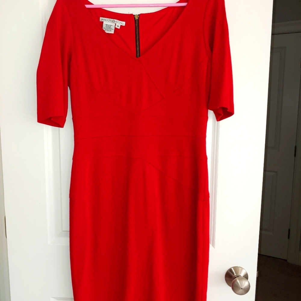 Maggie London short sleeve red  dress.
